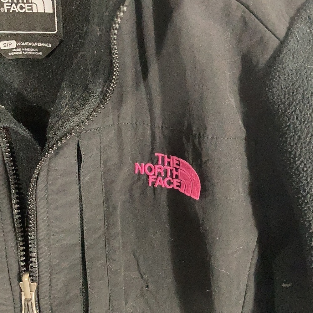 The North Face Denali Breast Cancer Fleece Jacket - Picture 3 of 5